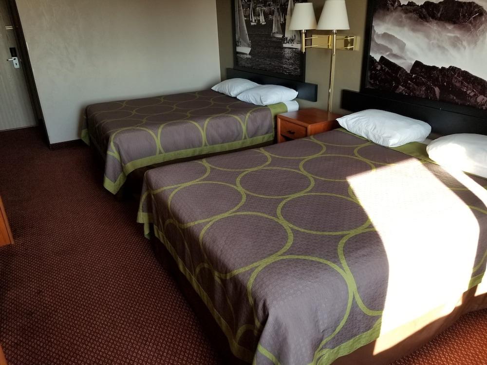 Super 8 By Wyndham Bellingham Airport/Ferndale Hotel Kültér fotó